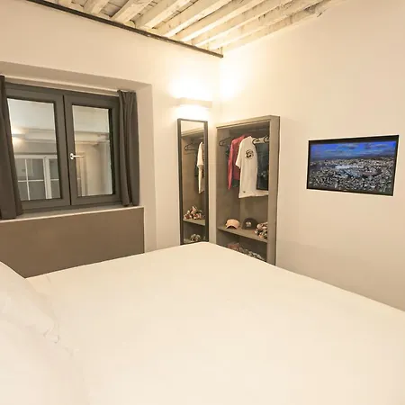 San Lorenzo 7 Cenova