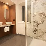 San Lorenzo 7 דירה *